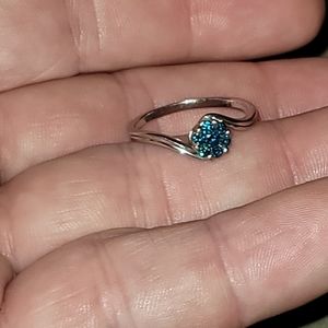 Women's 14kt Gold And Blue Diamonds ring  7.25